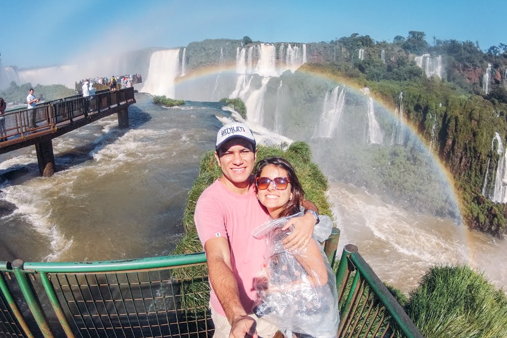 Arco-íris nas Cataratas do Iguaçú do lado brasileiro