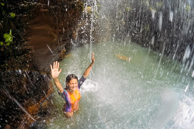 Queda d'água da cachoeira Santa Bárbara na Chapada dos Veadeiros