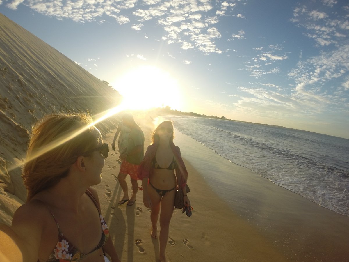 Sessão de fotos: Pôr do sol nas dunas de Genipabu Sessão de fotos: Pôr do sol nas dunas de Genipabu