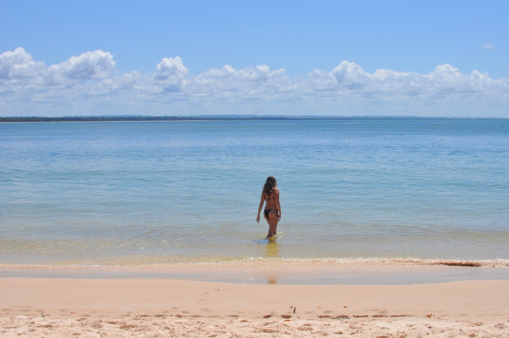 Passeio imperdível em Morro de São Paulo: os paredões de argila e a praia da Gamboa