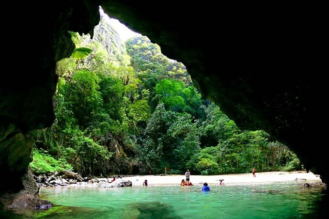 Emerald Cave: um pequeno paraíso escondido em Koh Lanta