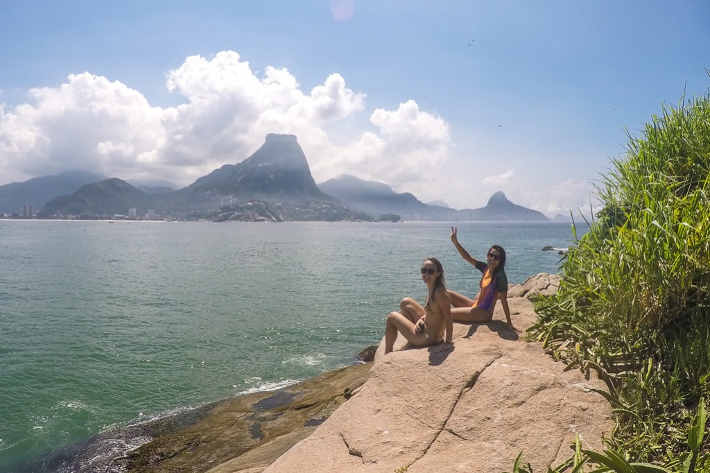 onde fica localizado as ilhas tijucas 