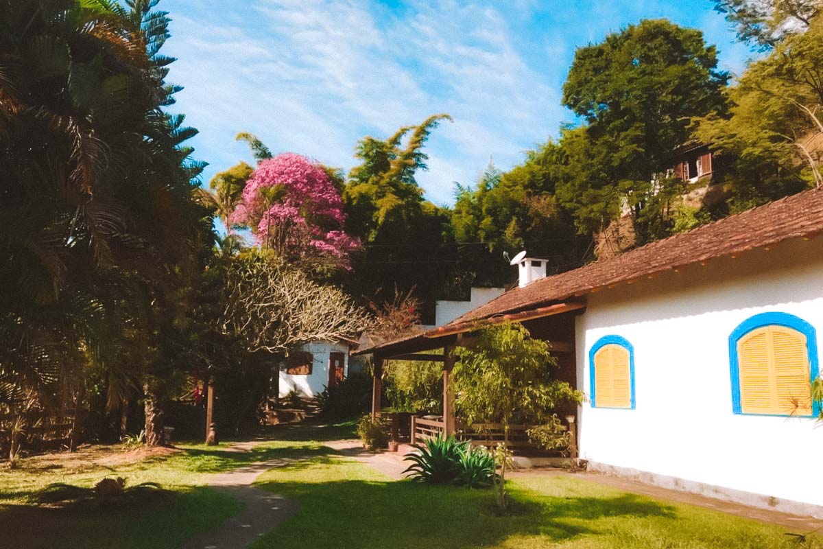 pousadas baratas em itaipava