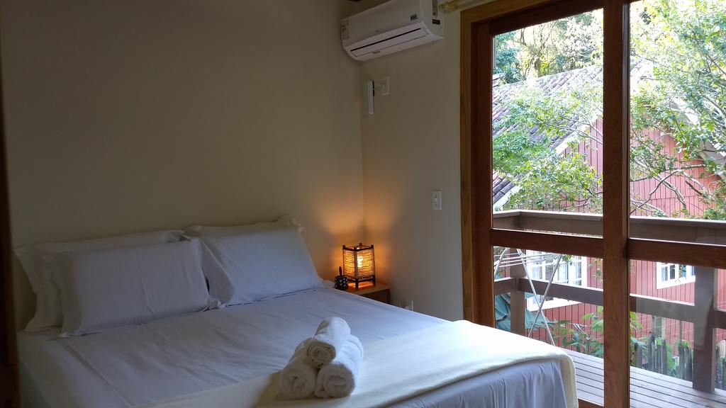 Quarto da Pousada Villa Embaú Chalés