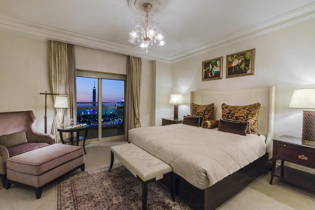 Suite do Kempinski Nile Hotel no Cairo