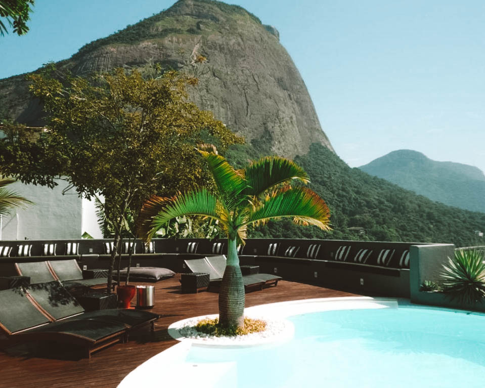 piscina e vista do La Suite by Dussol no Rio de Janeiro