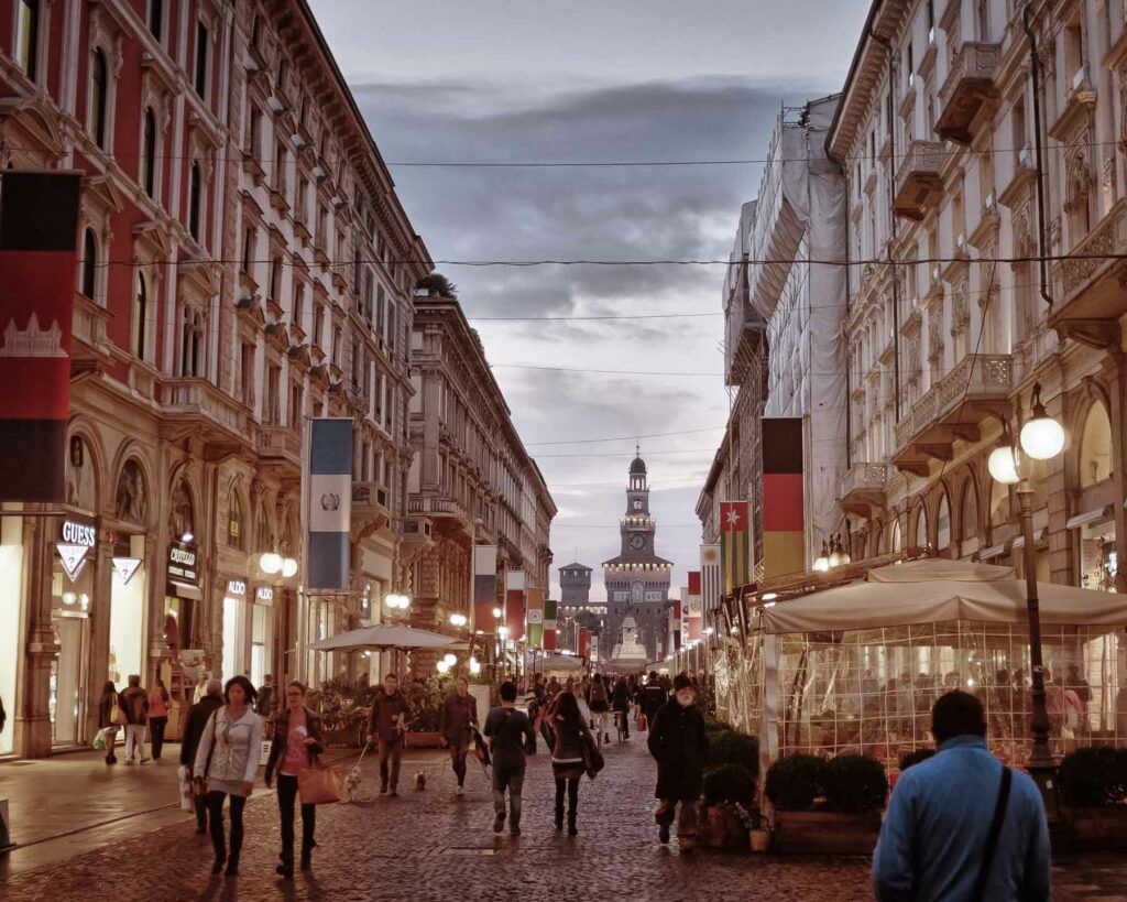 como montar roteiro de viagem italia milao