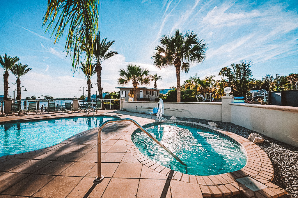 hotel em crystal river florida