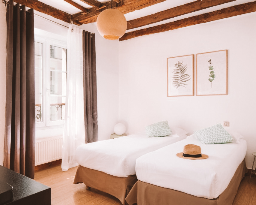 hostels em paris Le Village Montmartre