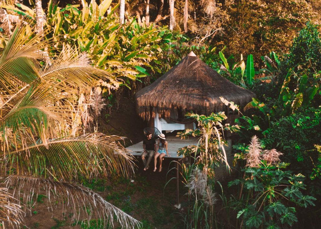 melhores pousadas na vila do abraao em meio a natureza