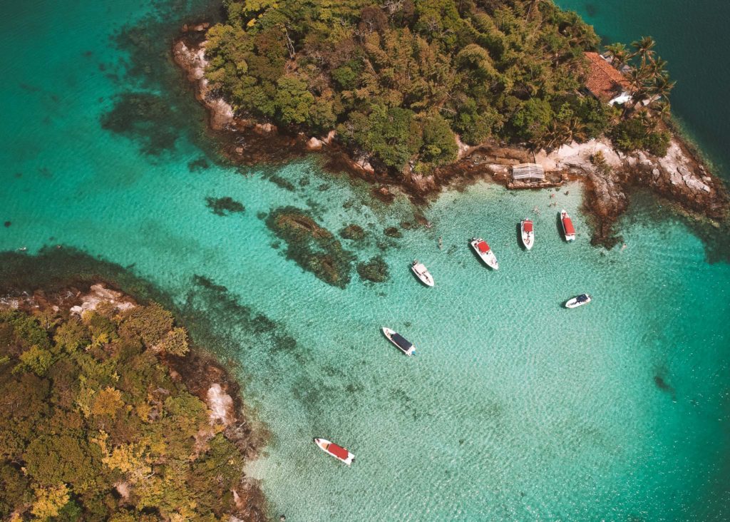 como chegar na vila do abraão ilha grande rj