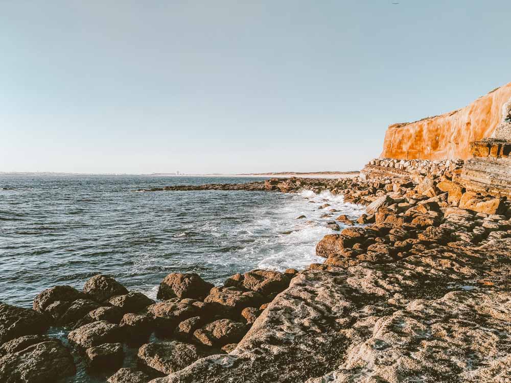 praias de portugal pedras