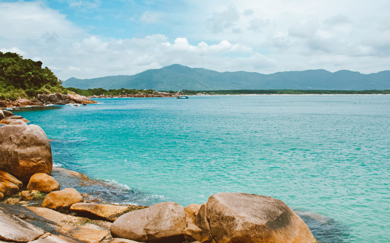 praia da barra da lagoa em florianópolis