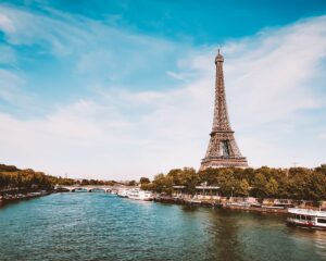 Seguro Viagem França 2025: como escolher a melhor opção para a sua viagem
