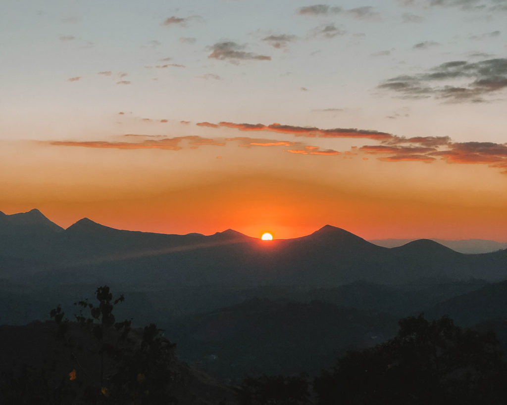 pôr do sol itaipava