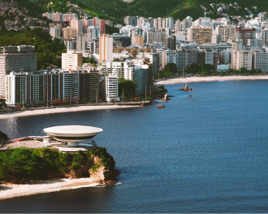 onde se hospedar em niteroi