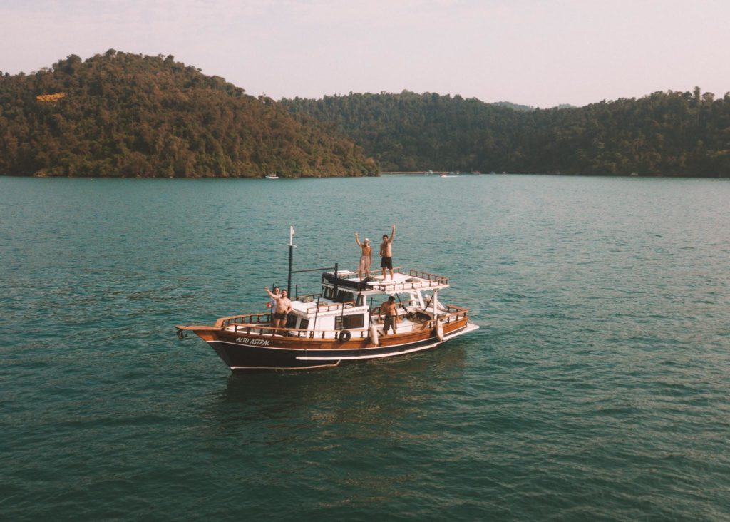 melhores praias para banho em paraty 