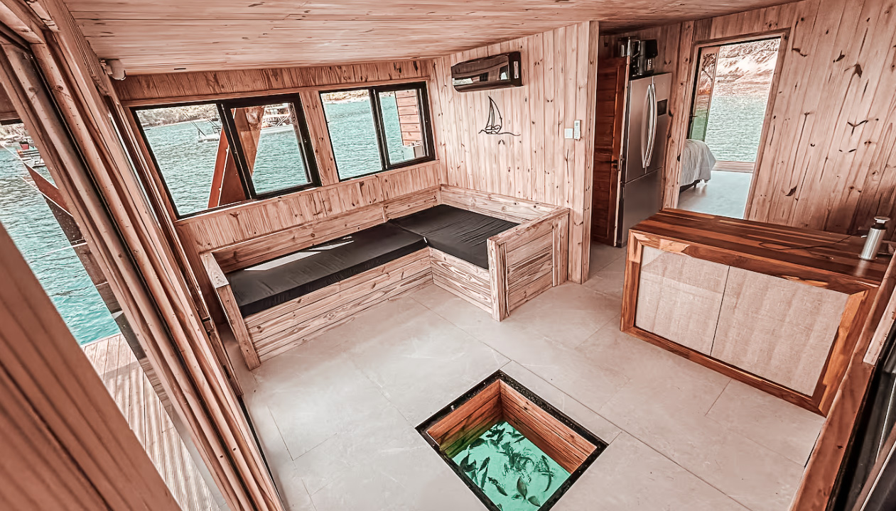 casa flutuante em Ilha Grande