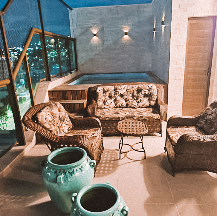 cobertura na praia dos anjos