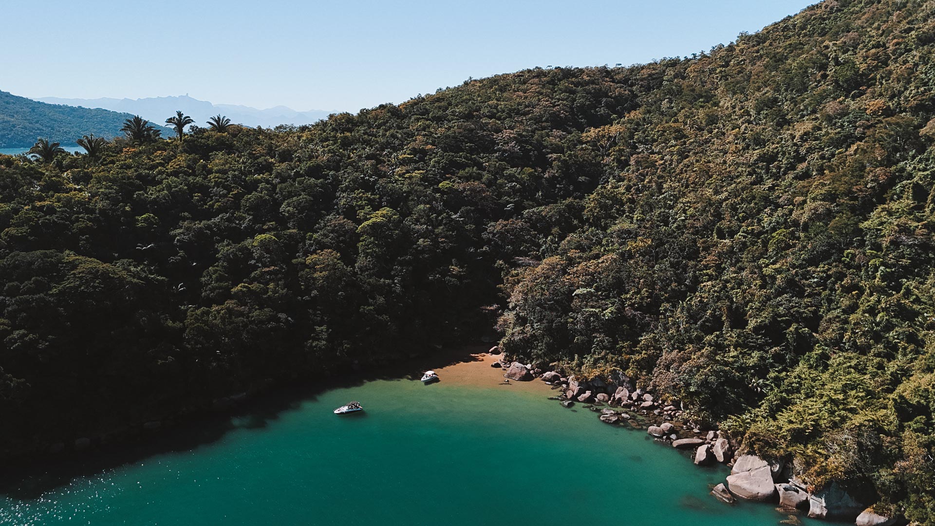 melhores praias e ilhas em Paraty
