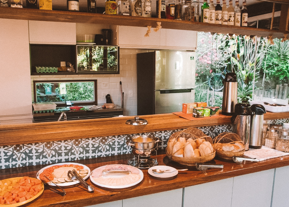 café da manhã pousada abraão