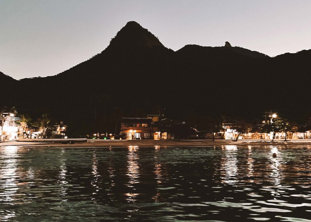 o que fazer à noite na ilha grande