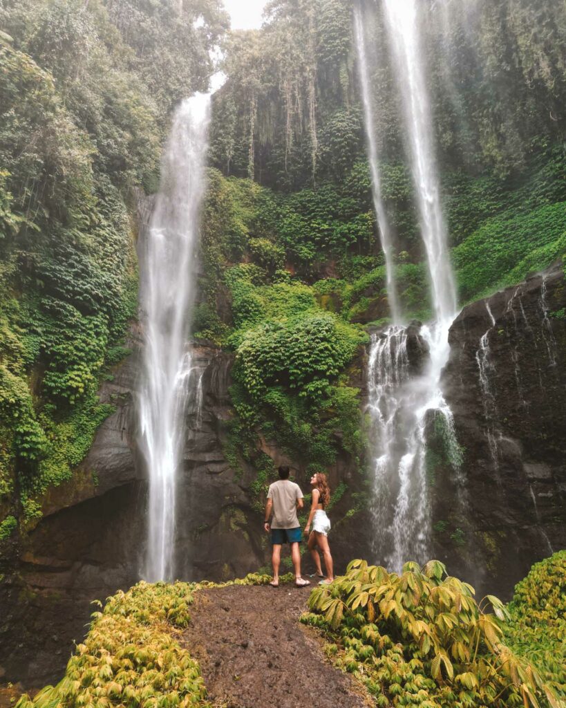 cachoeira em bali