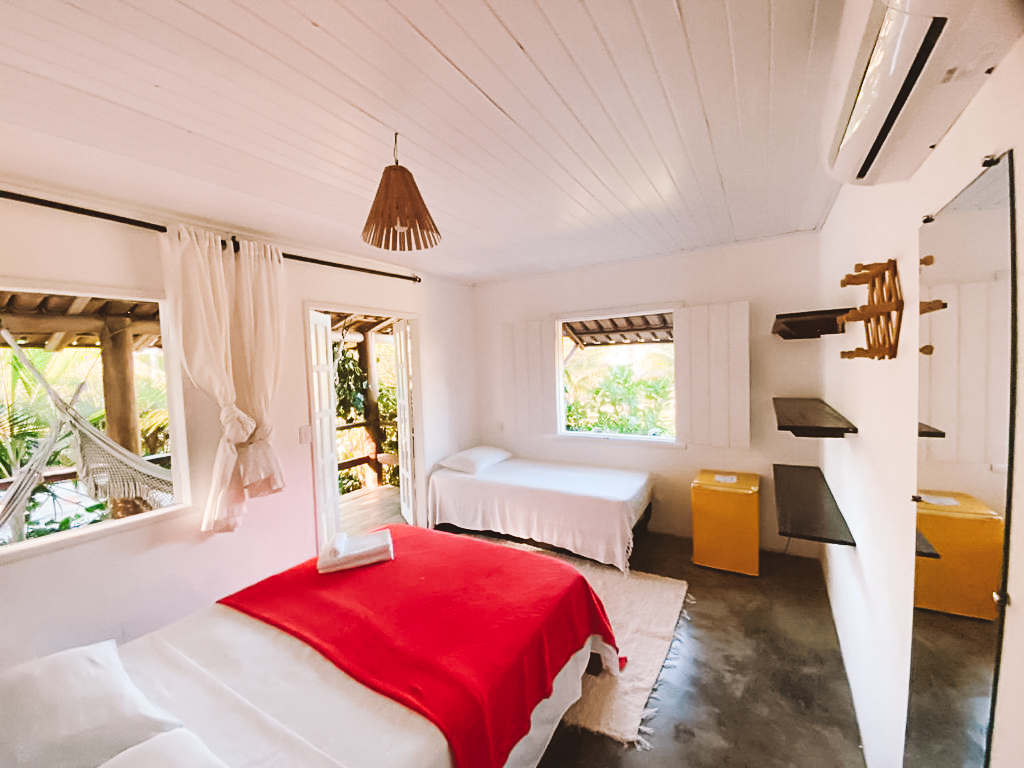 pousadas baratas em caraiva