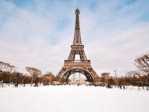 Qual o melhor seguro viagem Paris? [COMPARATIVO 2026]