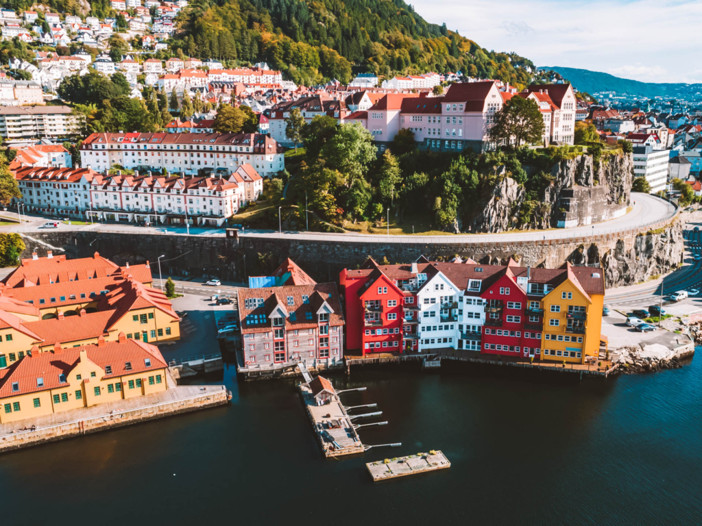 Qual seguro viagem é necessário para entrar na Noruega?