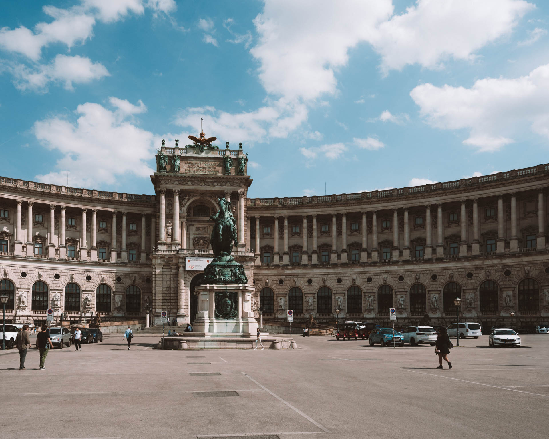 Qual língua é falada em Viena?