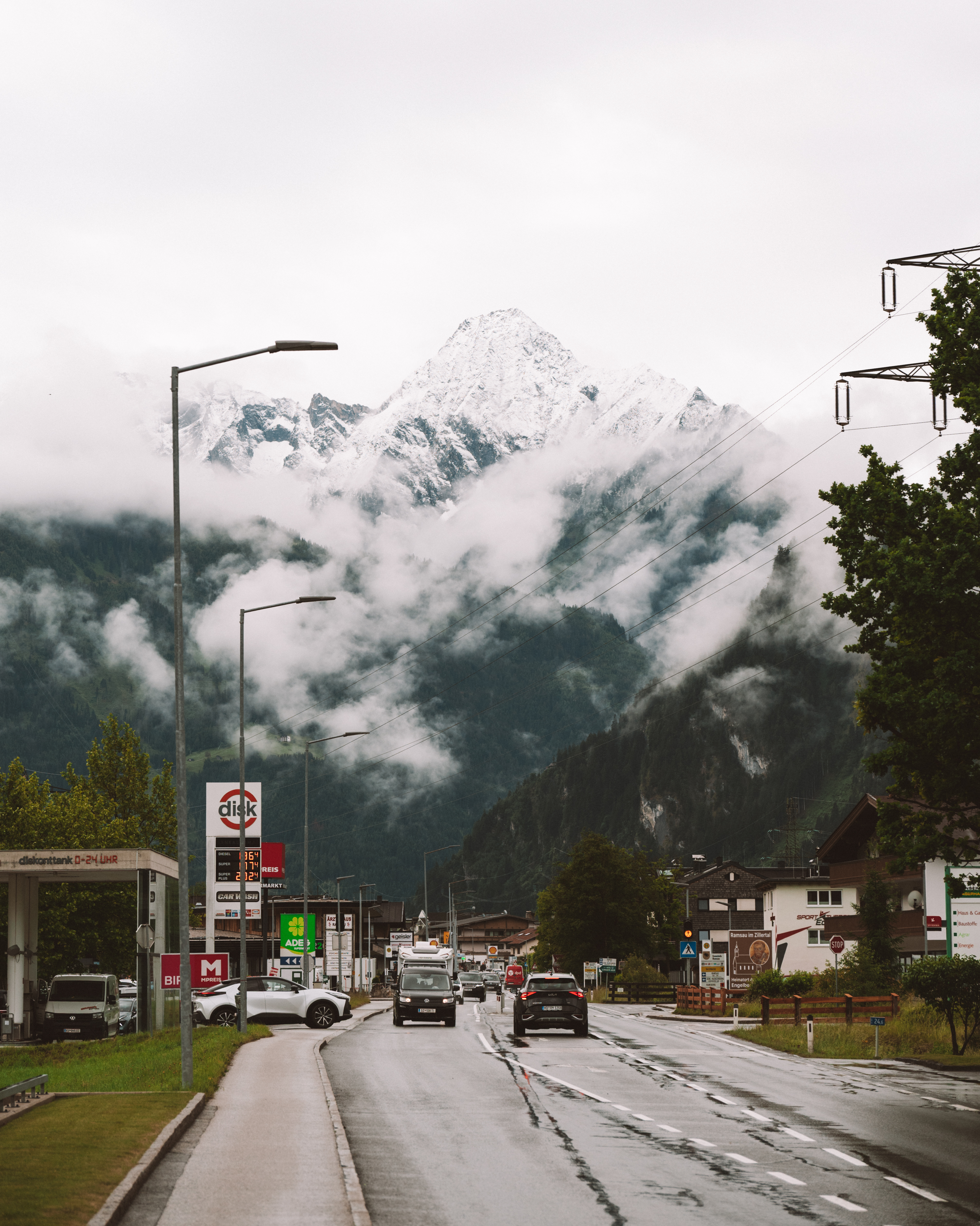 viagem de carro pelo Tirol
